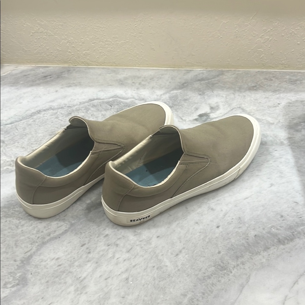 SeaVees Tan and White Loafers Slip-Ons